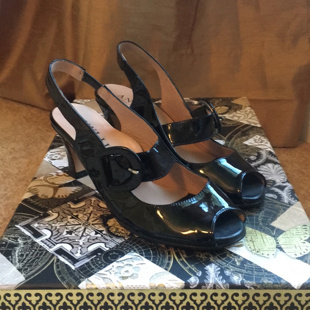 Anyi Lu slingbacks